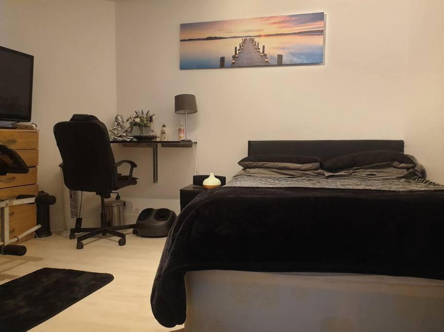 Lovely 1 Bedroom Apartment 5 Mins From Shorditch Лондон Экстерьер фото